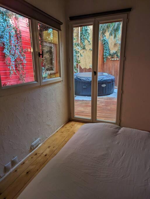 Maison De Village, Jacuzzi, Salle Cinema Valencin Exterior photo