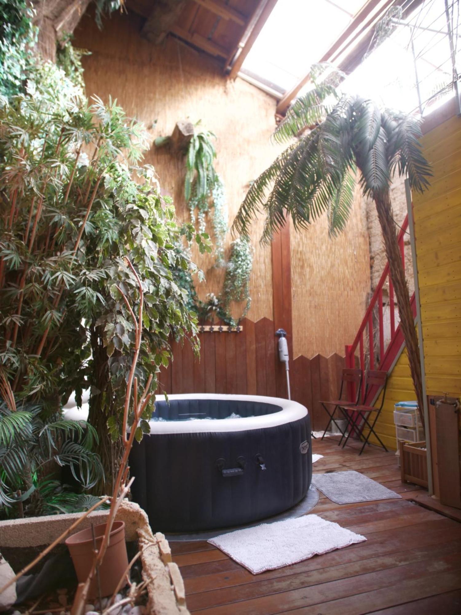 Maison De Village, Jacuzzi, Salle Cinema Valencin Exterior photo