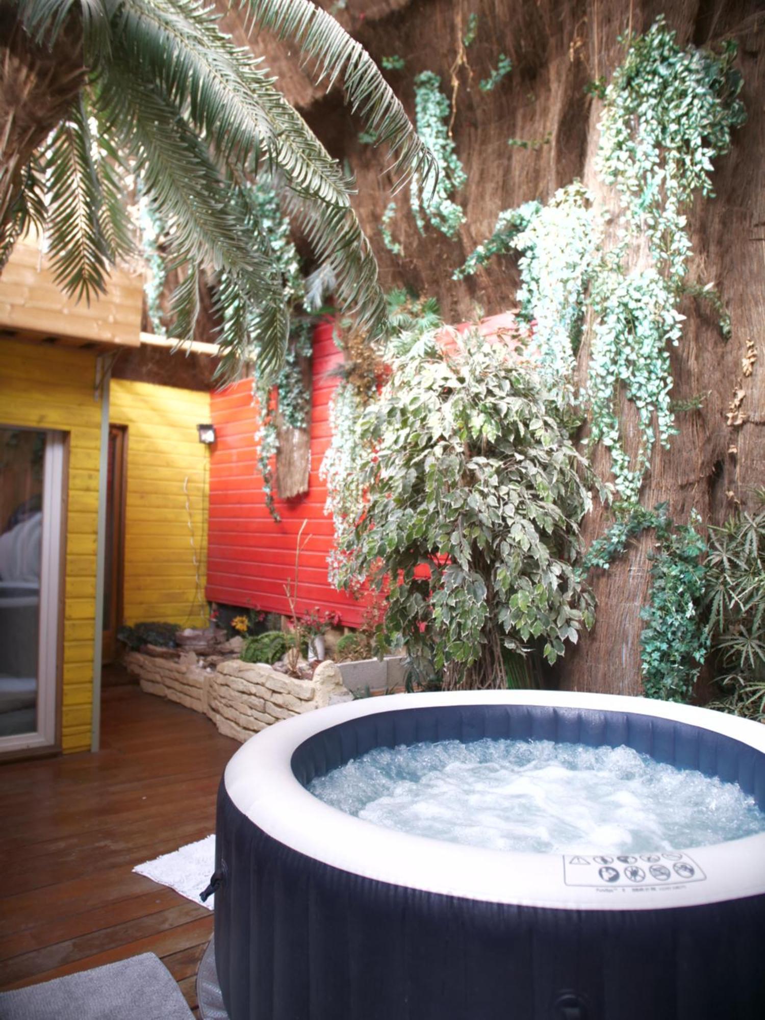 Maison De Village, Jacuzzi, Salle Cinema Valencin Exterior photo